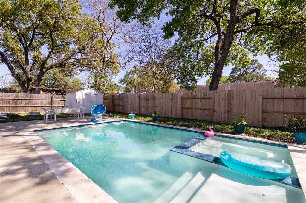 13755 Shirebrook Drive, Sugar Land, Texas image 27