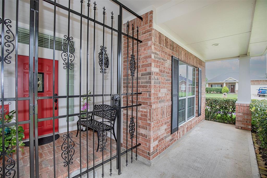 7427 Forestay Lane, Baytown, Texas image 5