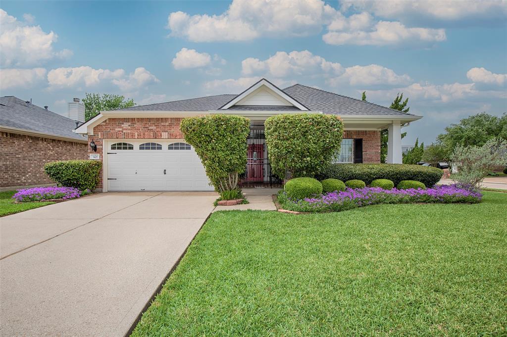 7427 Forestay Lane, Baytown, Texas image 1