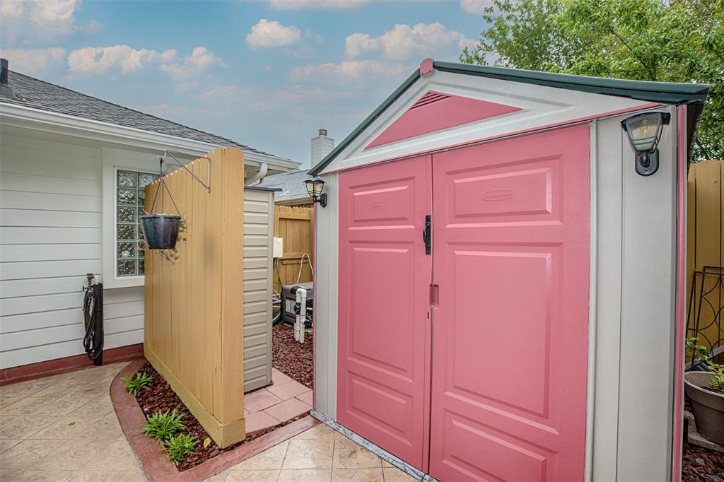 7427 Forestay Lane, Baytown, Texas image 31