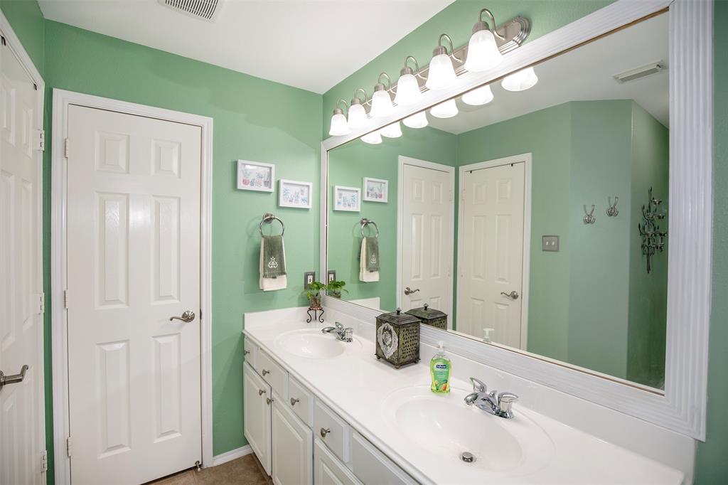 7427 Forestay Lane, Baytown, Texas image 19