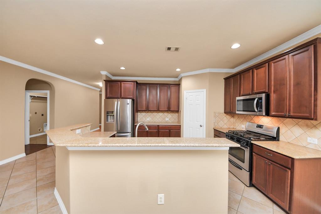 302 Shady Glen Lane, Conroe, Texas image 21