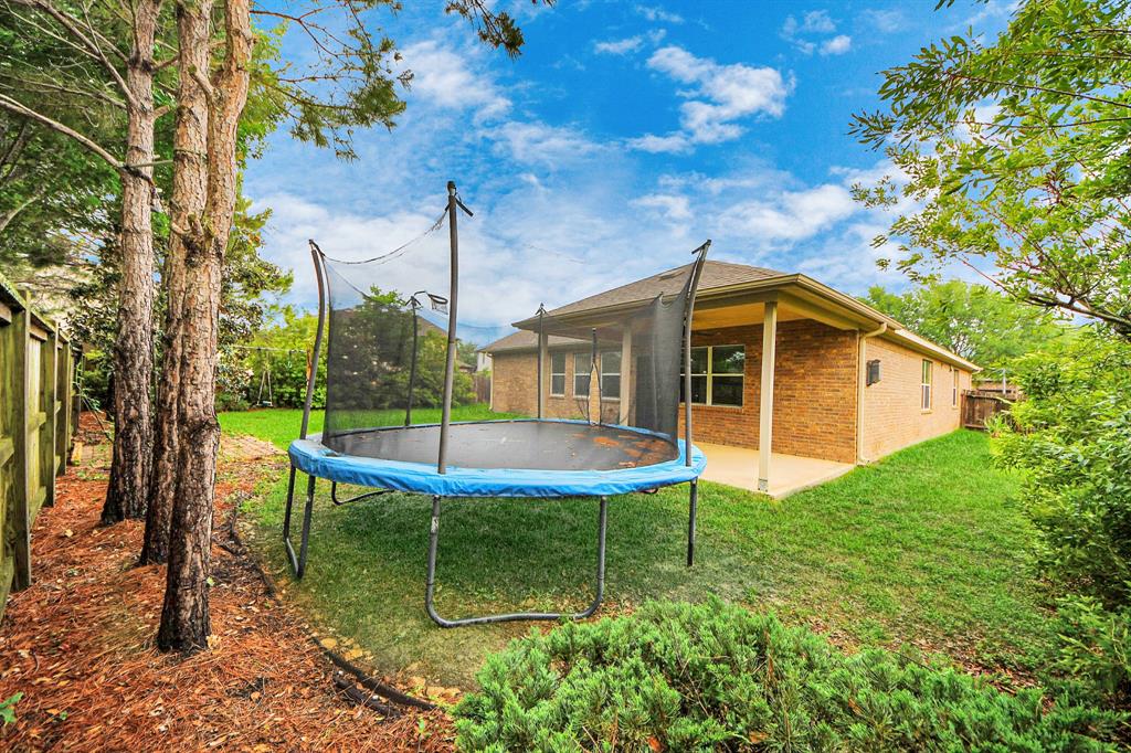 302 Shady Glen Lane, Conroe, Texas image 44
