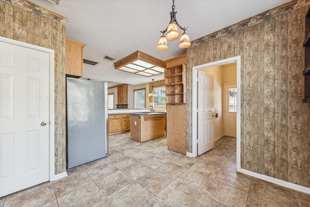 1426 Pine Forest Drive, Pearland, Texas image 8