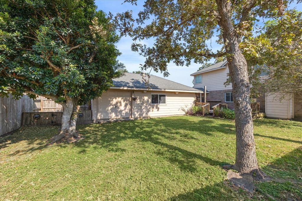 1426 Pine Forest Drive, Pearland, Texas image 25