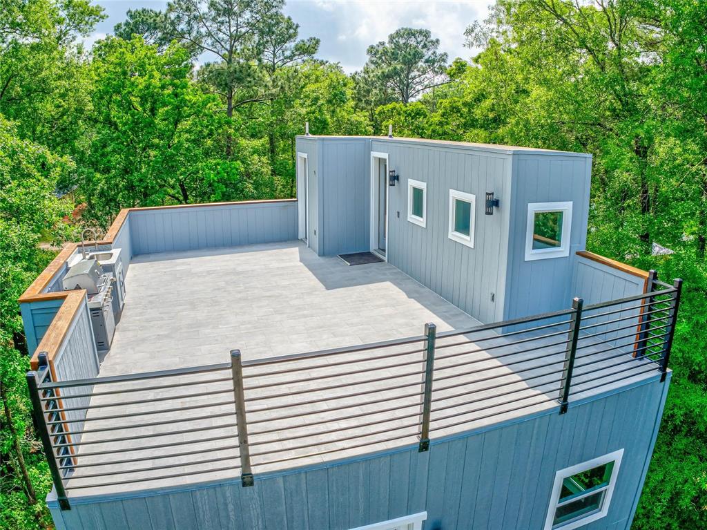 107 Cloverdale, Livingston, Texas image 3