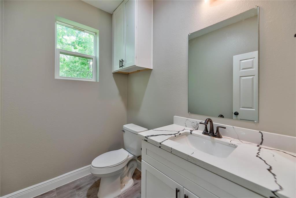 107 Cloverdale, Livingston, Texas image 15