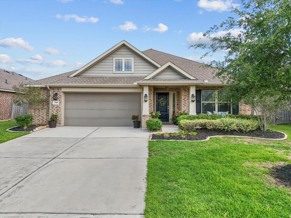 2916 Millstream Court, Dickinson, Texas image 1