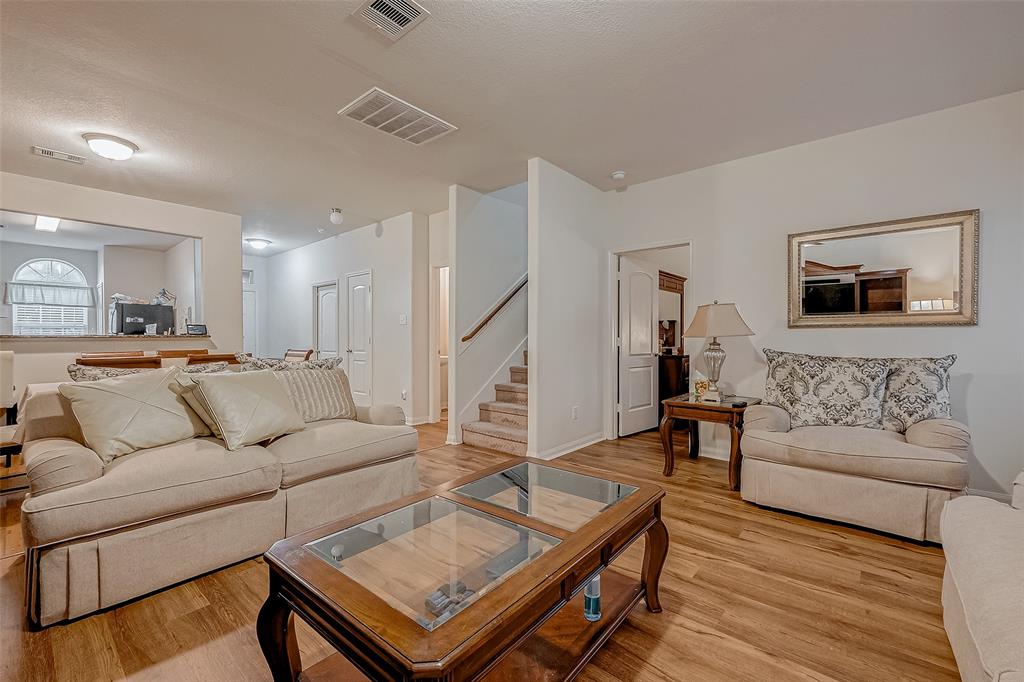 9435 Amethyst Glen Drive, Rosharon, Texas image 1
