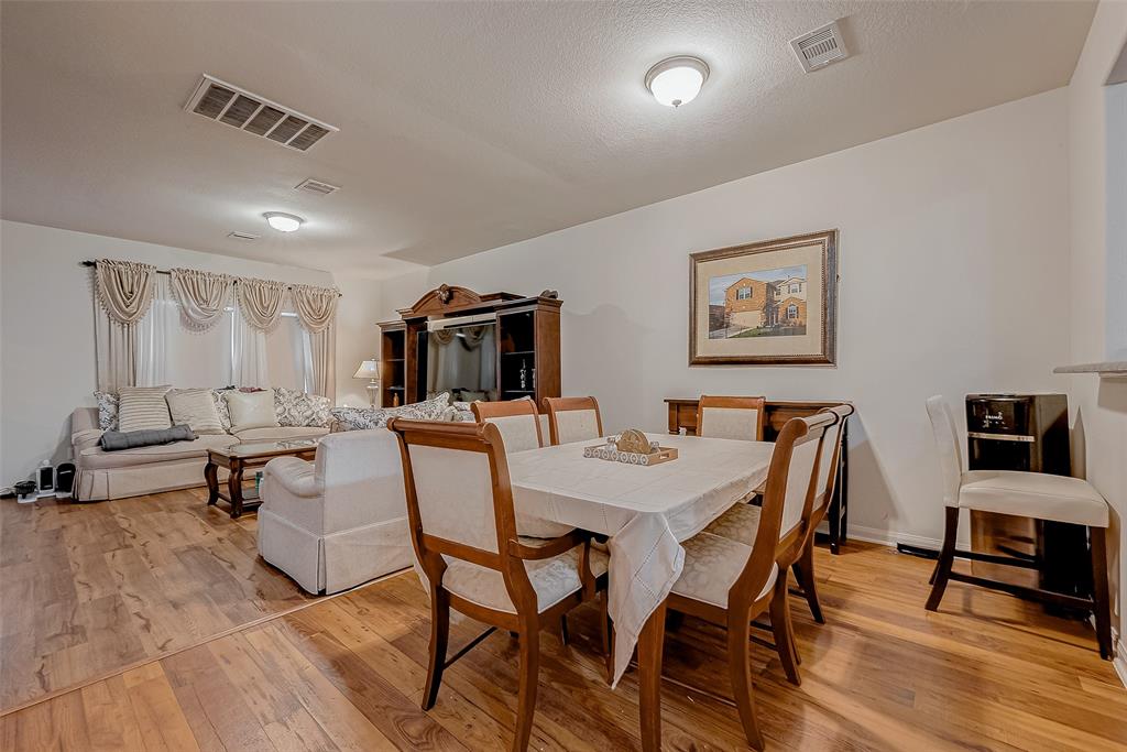 9435 Amethyst Glen Drive, Rosharon, Texas image 2