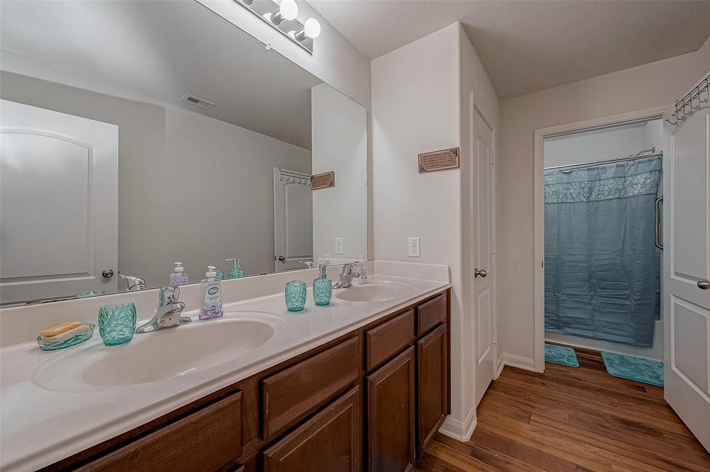 9435 Amethyst Glen Drive, Rosharon, Texas image 36