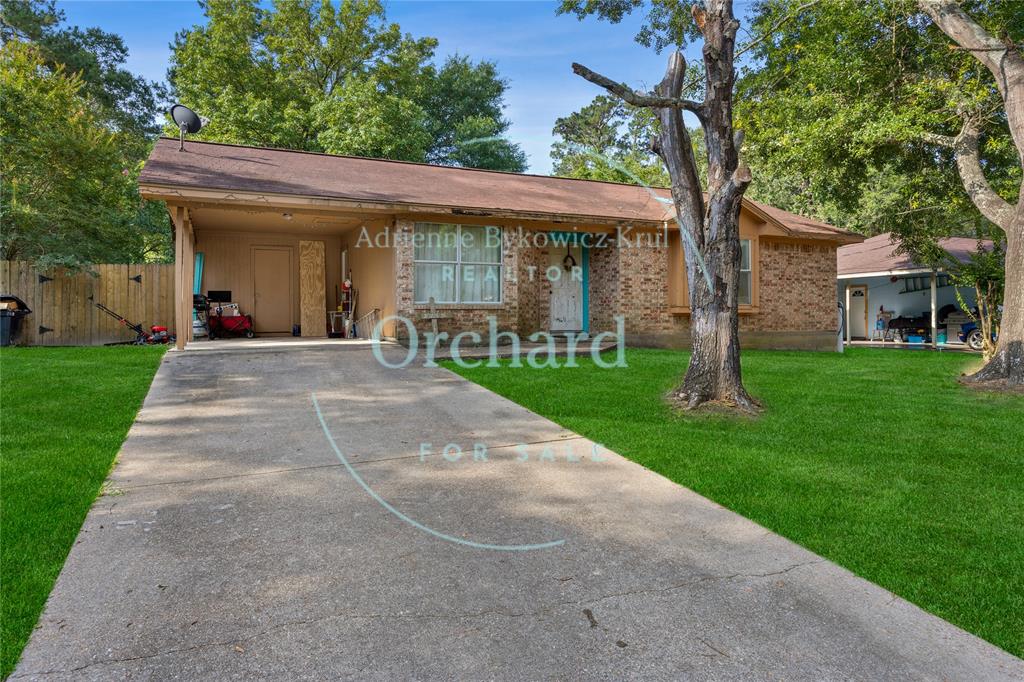 112 N Forest Drive