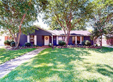 Single Family Residence in Houston TX 5621 Flack Drive.jpg