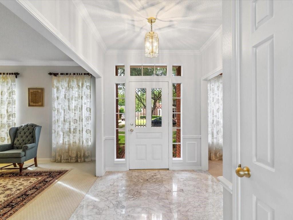 property-search 1 4614 Jamaica Drive