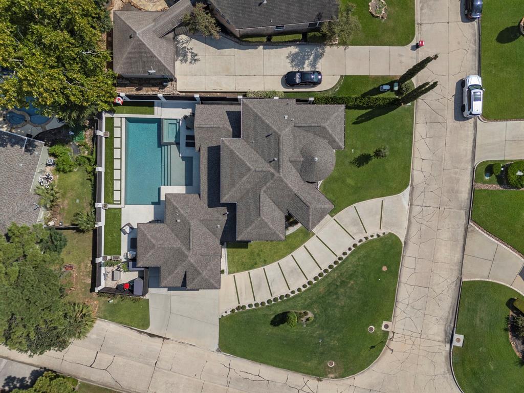 167 Victoria Drive E