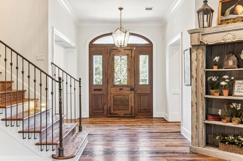 3 Warrenton Drive