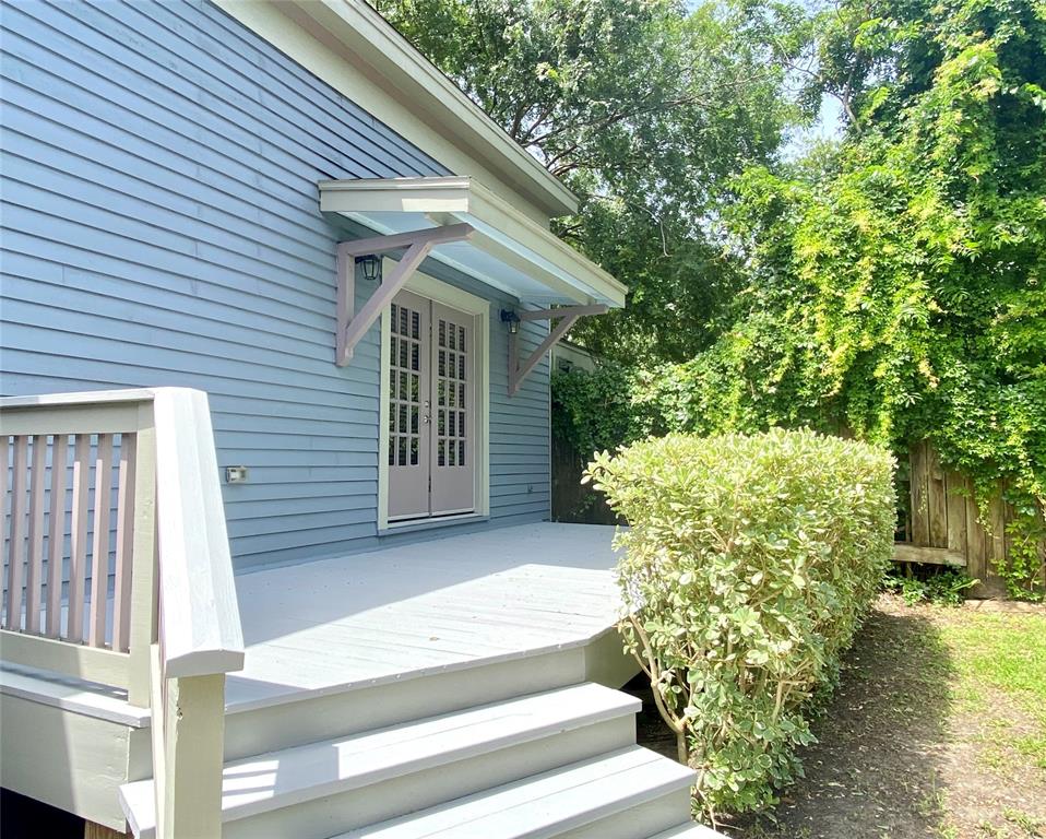 2012 Avenue N 1/2, Galveston, Texas image 35