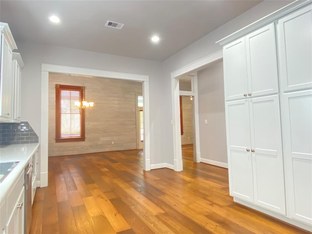 2012 Avenue N 1/2, Galveston, Texas image 15