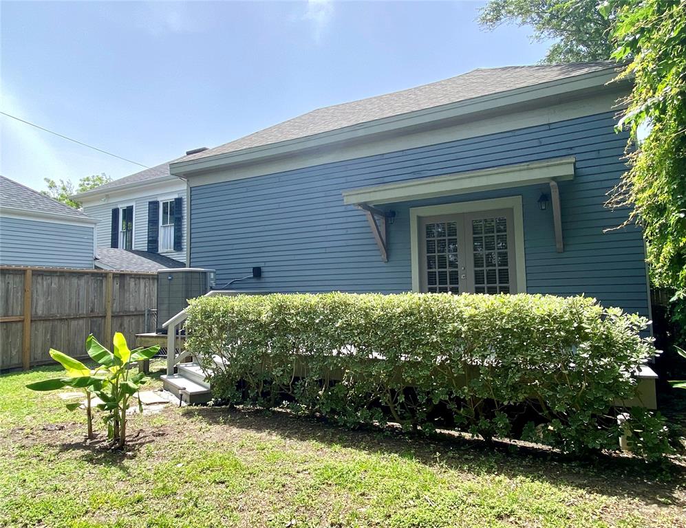 2012 Avenue N 1/2, Galveston, Texas image 36