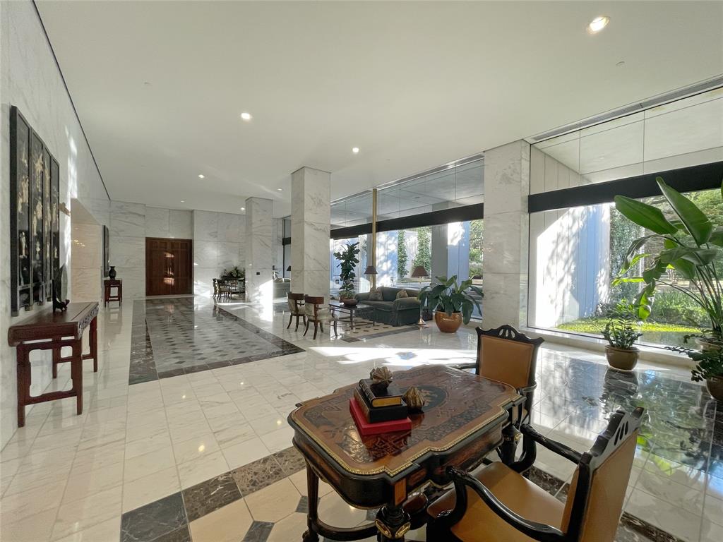 1111 Hermann Drive #8E-2, Houston, Texas image 24