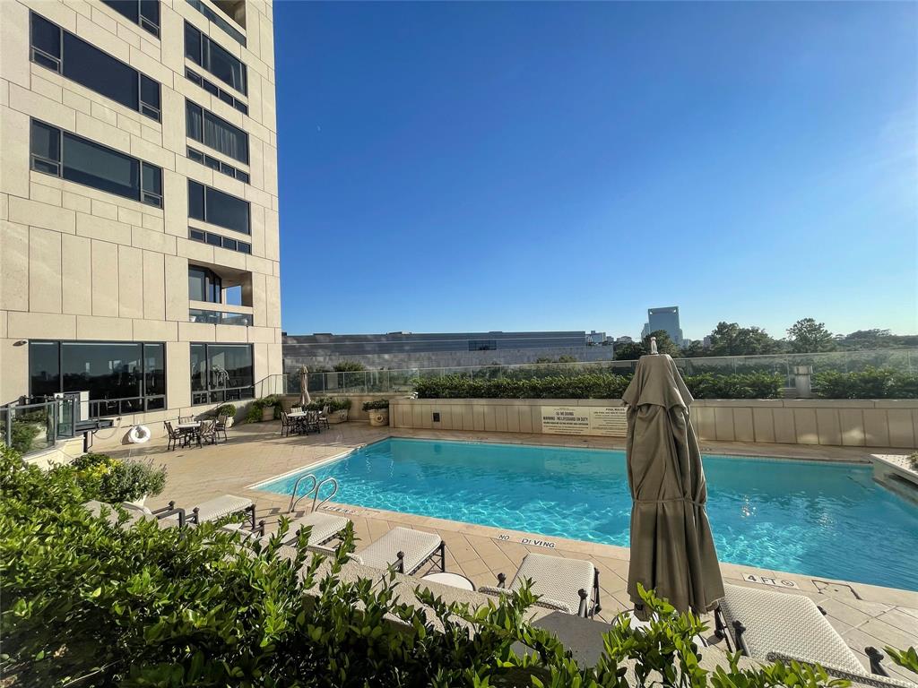 1111 Hermann Drive #8E-2, Houston, Texas image 34