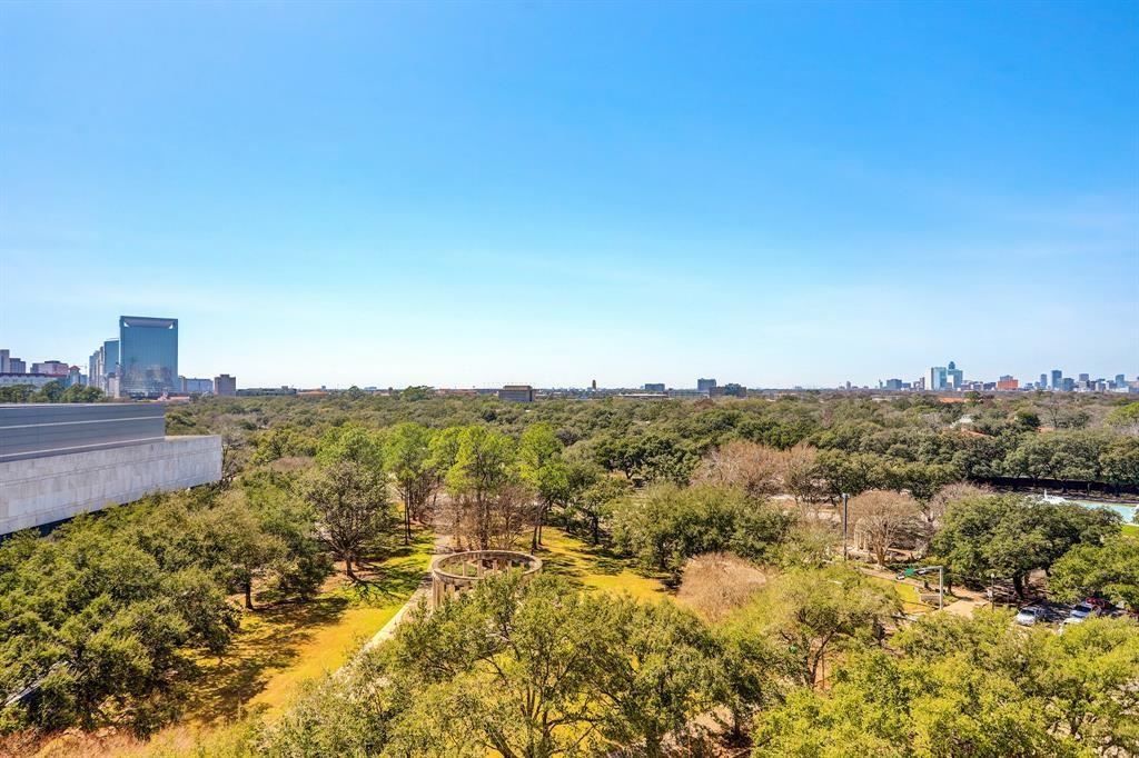 1111 Hermann Drive #8E-2, Houston, Texas image 20