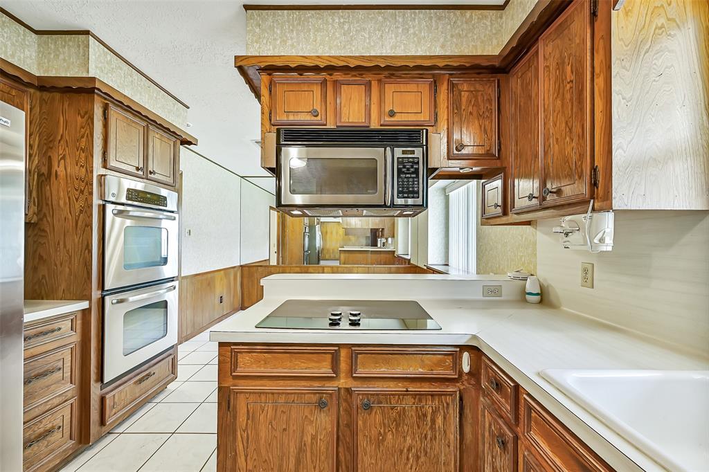 905 N Amy Drive, Deer Park, Texas image 8