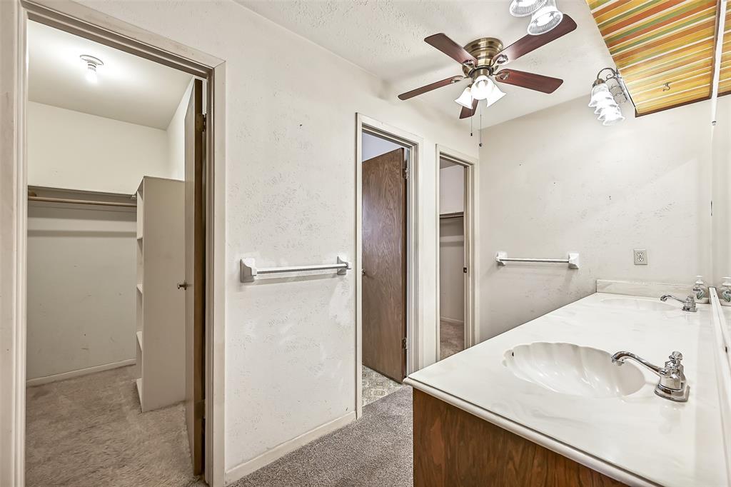905 N Amy Drive, Deer Park, Texas image 14