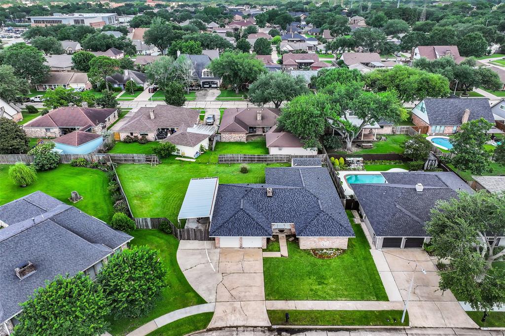 905 N Amy Drive, Deer Park, Texas image 24