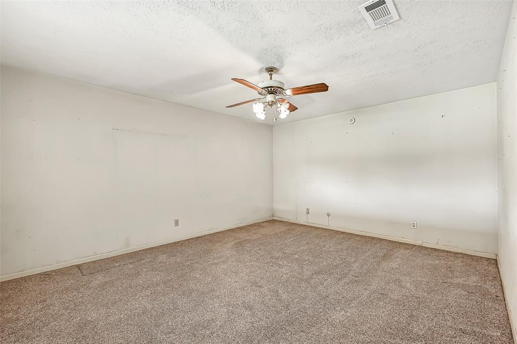 905 N Amy Drive, Deer Park, Texas image 12