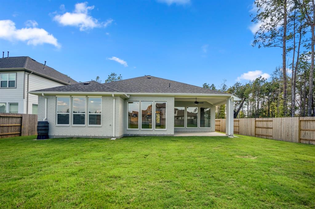 17311 Sunflower Petals Trail, Conroe, Texas image 39