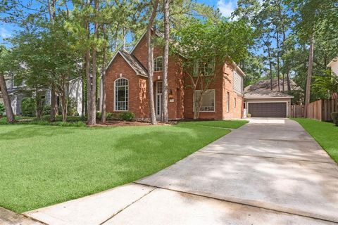 Single Family Residence in The Woodlands TX 26 Tender Violet Place 2.jpg