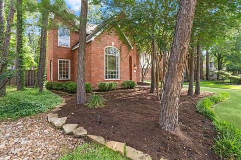 Single Family Residence in The Woodlands TX 26 Tender Violet Place 3.jpg