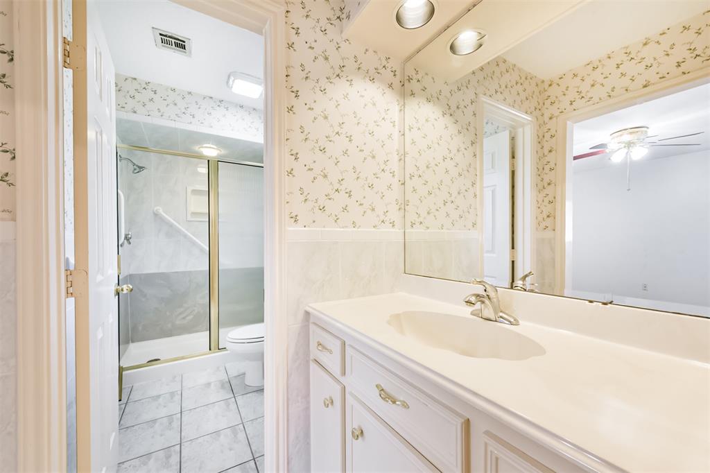 17707 Smooth Rock Falls Drive, Spring, Texas image 22