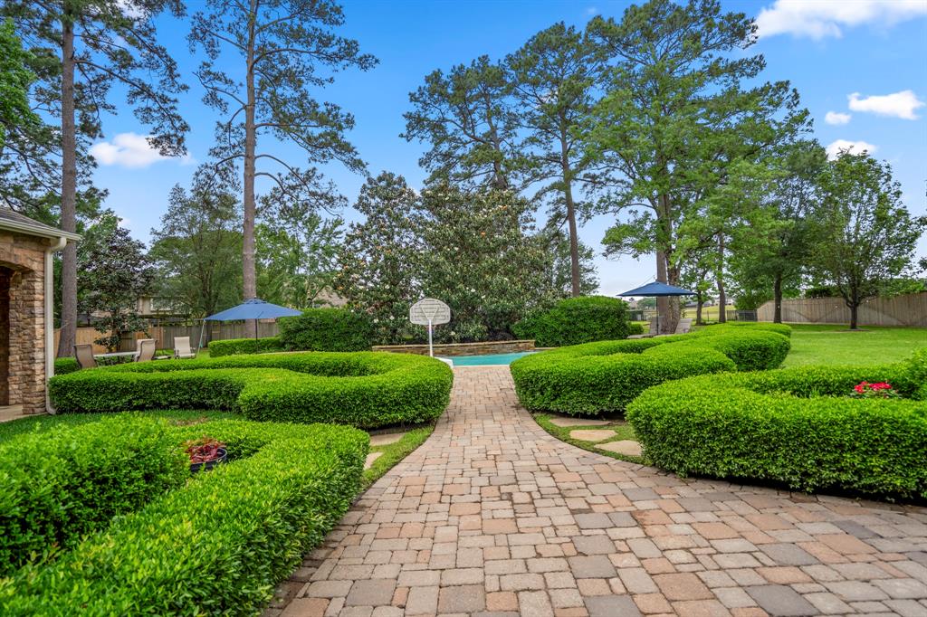 102 Manor Lake Estates Drive, Spring, Texas image 38