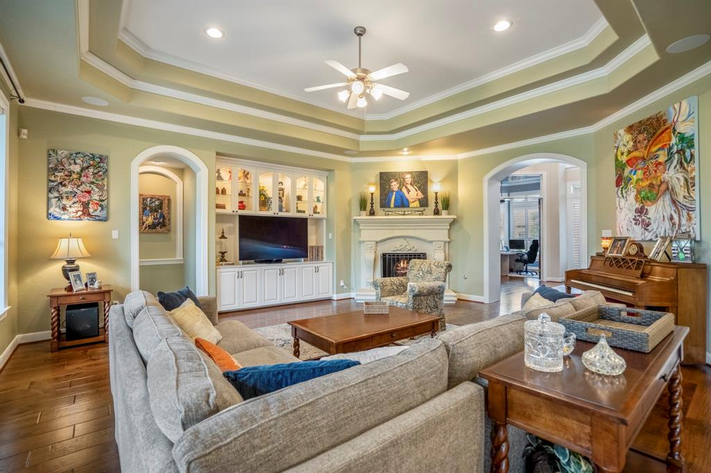 102 Manor Lake Estates Drive, Spring, Texas image 12