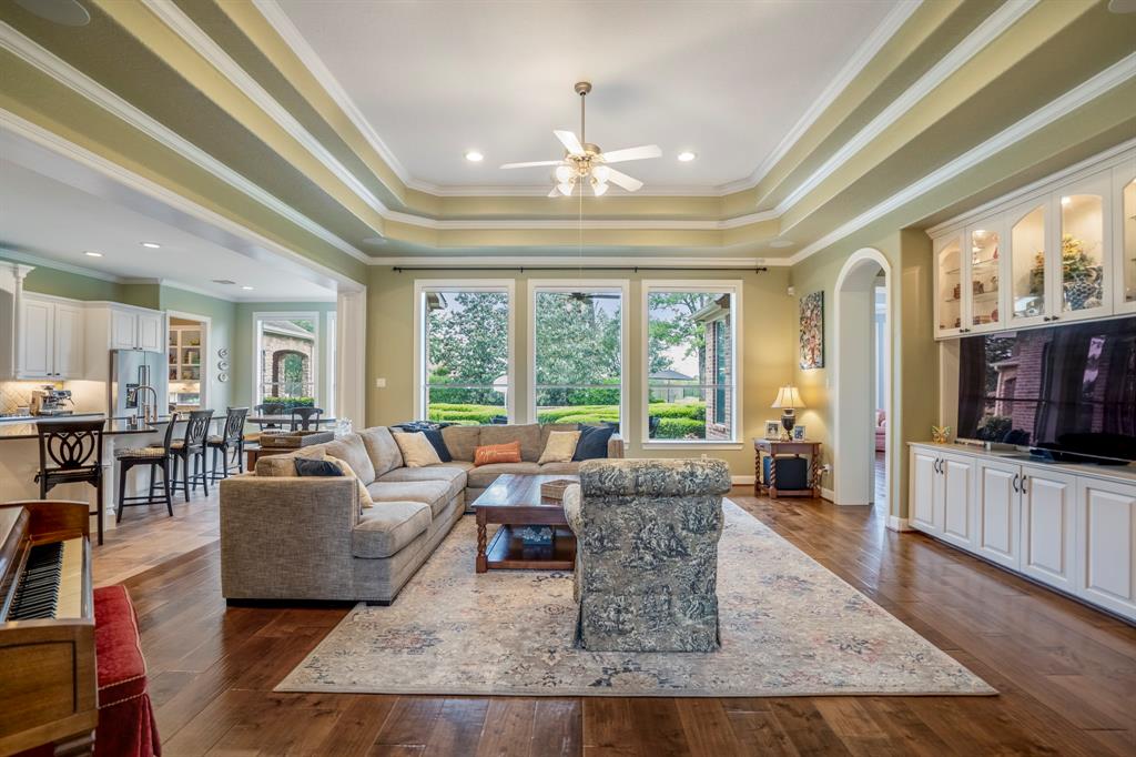 102 Manor Lake Estates Drive, Spring, Texas image 10