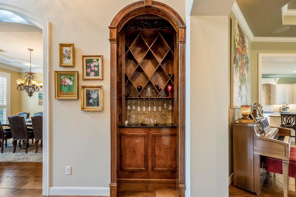 102 Manor Lake Estates Drive, Spring, Texas image 9