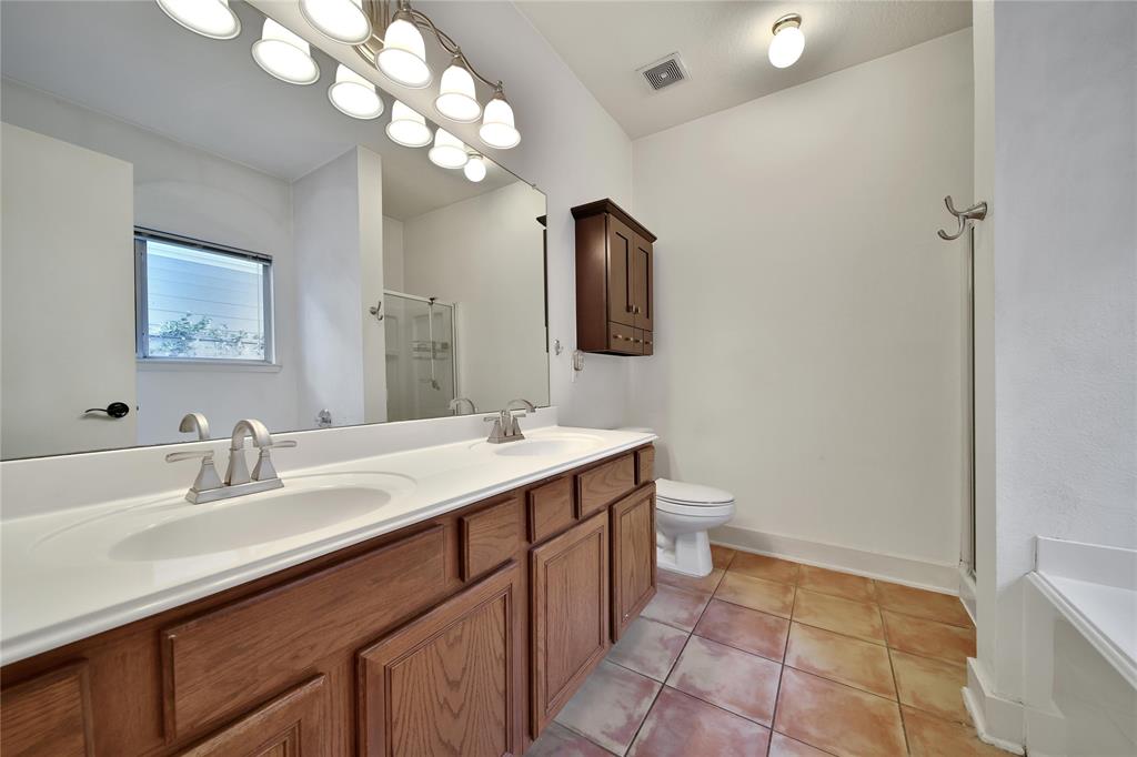 26897 Kings Park Hollow Drive, Kingwood, Texas image 15