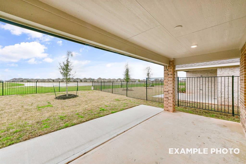 1814 Homewood Point Lane, Rosharon, Texas image 30