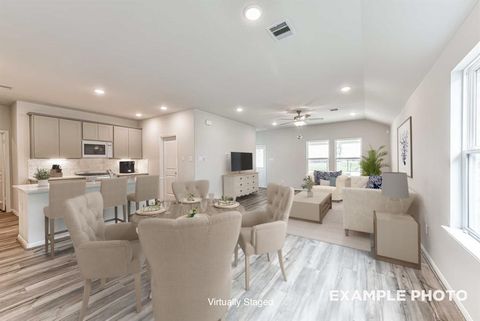 A home in Rosharon