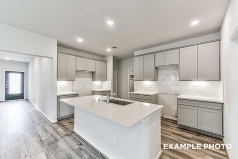 A home in Rosharon