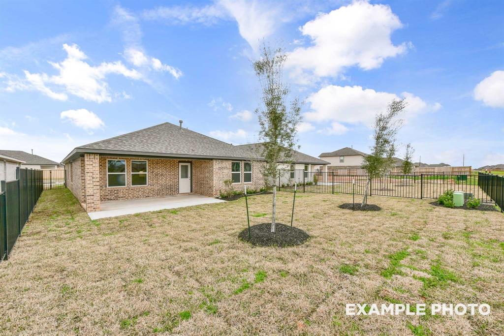 1814 Homewood Point Lane, Rosharon, Texas image 31
