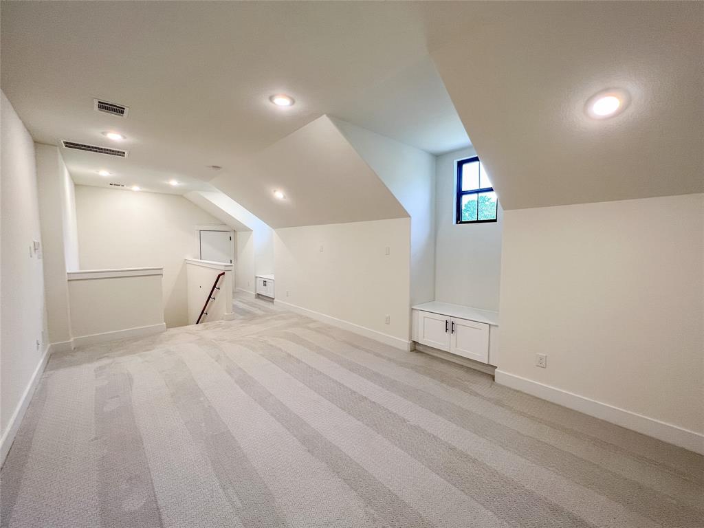 8256 Cavell Court, Montgomery, Texas image 14