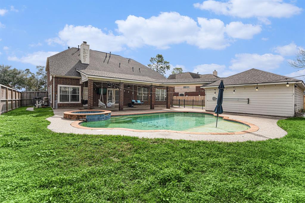 2862 Everett Drive, Friendswood, Texas image 29