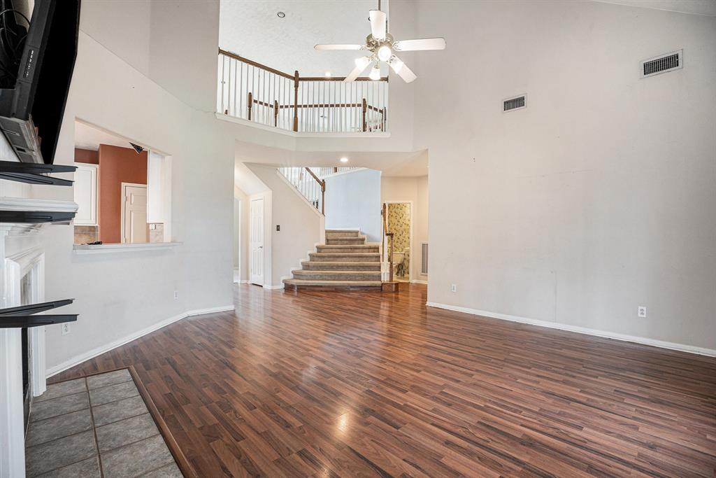 2862 Everett Drive, Friendswood, Texas image 6