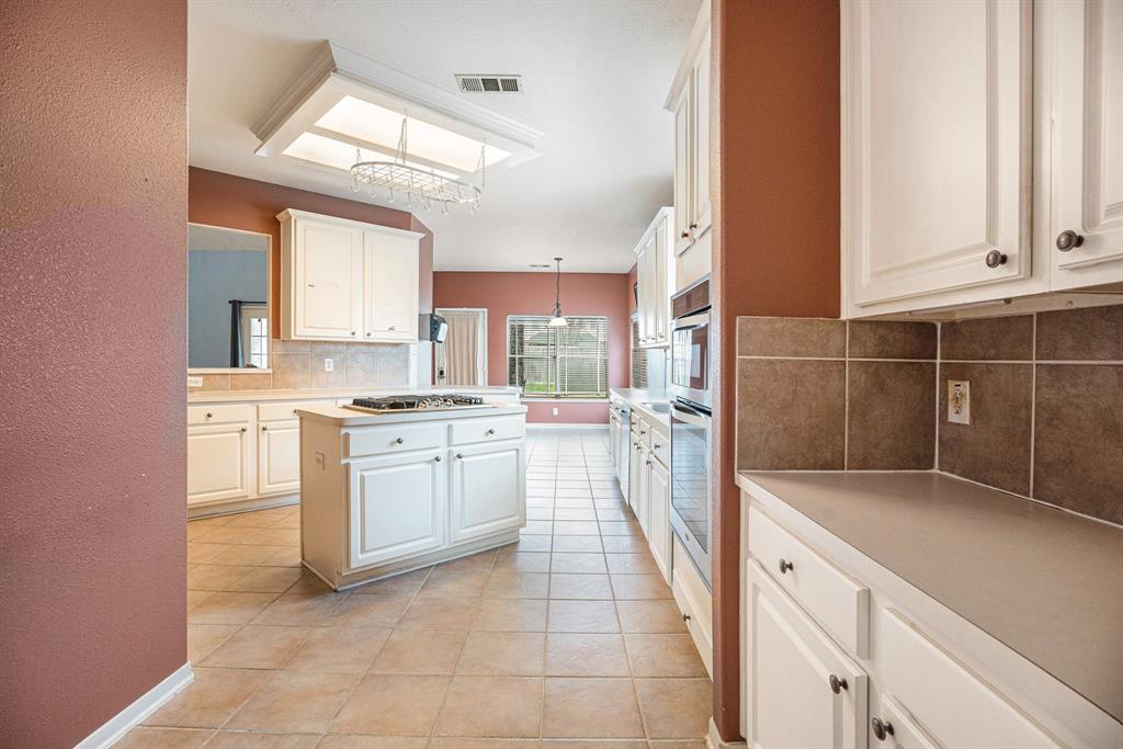 2862 Everett Drive, Friendswood, Texas image 10