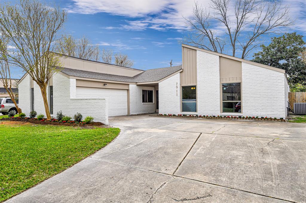 7911 Portal Drive