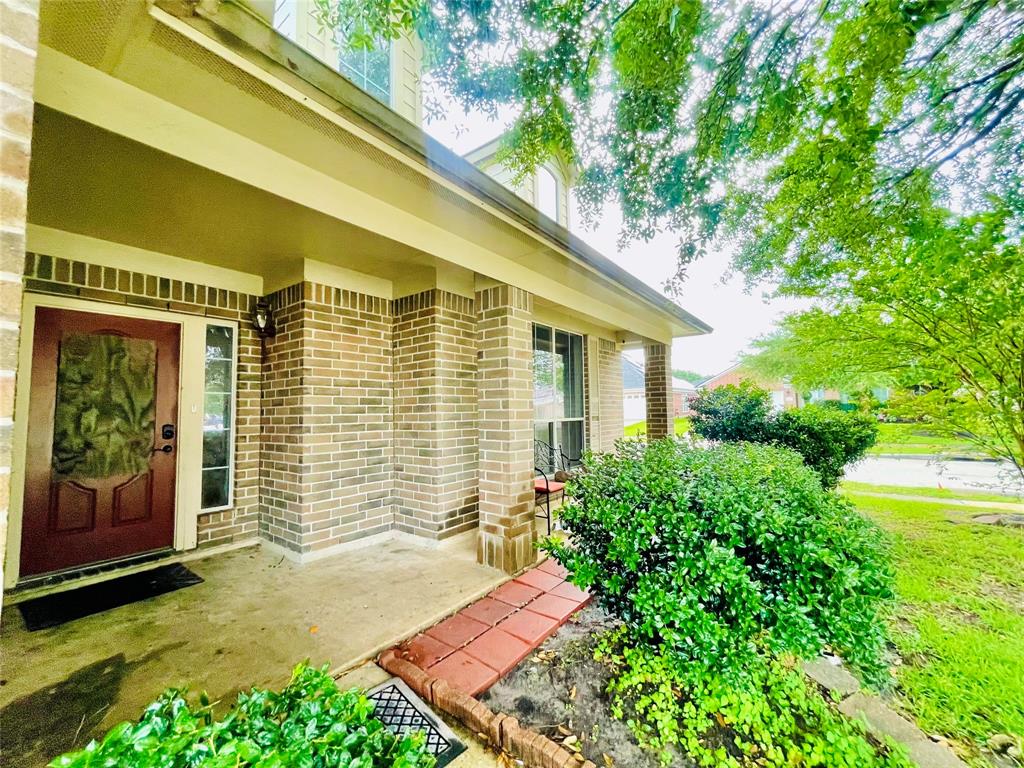 20702 Dappled Ridge Way, Humble, Texas image 2