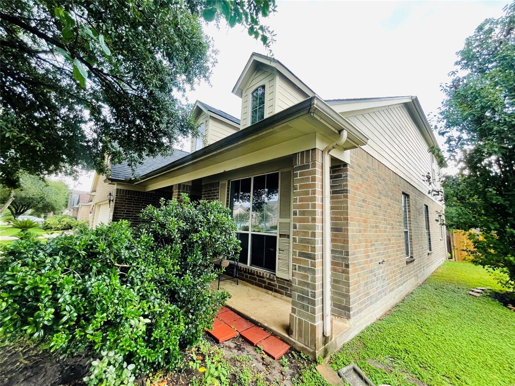 20702 Dappled Ridge Way, Humble, Texas image 13
